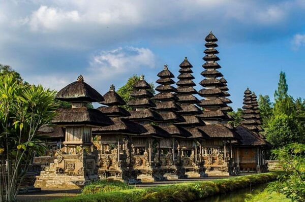 Bali: Sacred Temples and Sunset Private Tour - Booking and Cancellation Policy