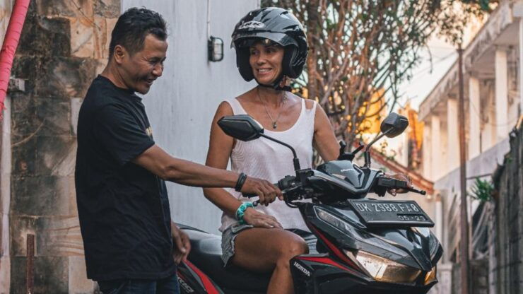 Bali: Scooter Driving Lesson for Beginner - On-Site Practice Session