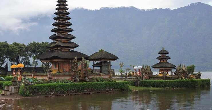 Bali: Sekumpul Waterfall, Twin Lakes, and Ulun Danu Tour - Key Points