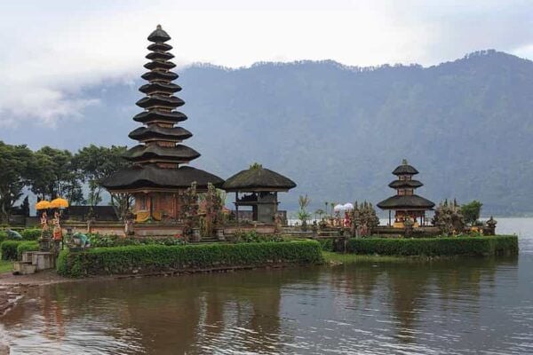 Bali: Sekumpul Waterfall, Twin Lakes, and Ulun Danu Tour - Booking Process