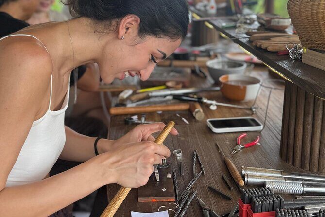 Bali Seminyak Silver Class Activity and Take Your Own Creation - Exploring the Bali Seminyak Silver Class and Your Own Jewelry Creation