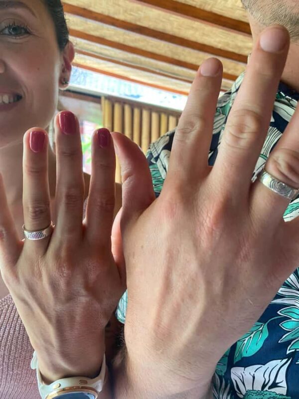 Bali: Sidemen Jewelry Silver Class with 7 Grams of Silver - The Setting: Beauty and Serenity