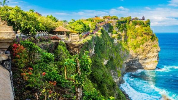 Bali: Snorkeling, Turtle Island and Uluwatu Kecak With Lunch - Important Travel Information