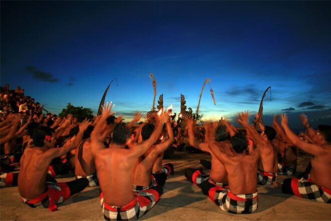 Bali: South Coast Uluwatu, Tanah Lot, and Jimbaran Day Trip - Full Description