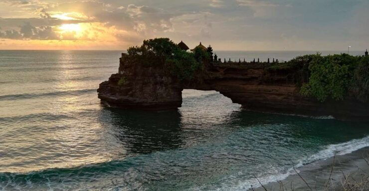 Bali Sunset: Tanah Lot Temple With Complementary Drink - Good To Know