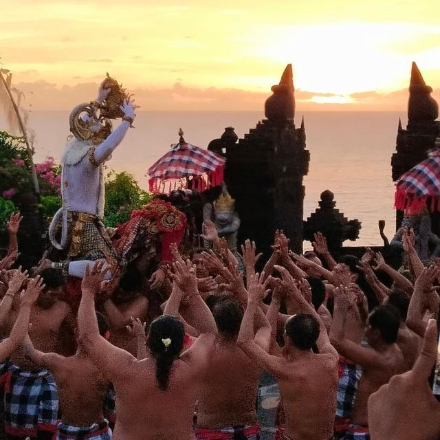 Bali Sunset: Uluwatu Kecak Dance With Return Transfer - Inclusions in the Event Package