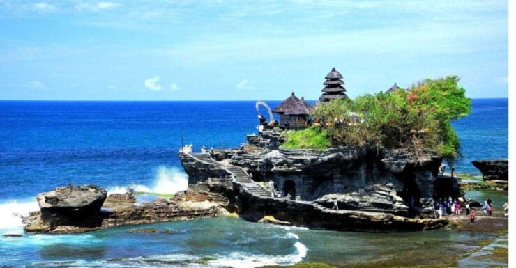 Bali : Tanah Lot Temple, Padang-padang Beach, Kecak Dance - Good To Know