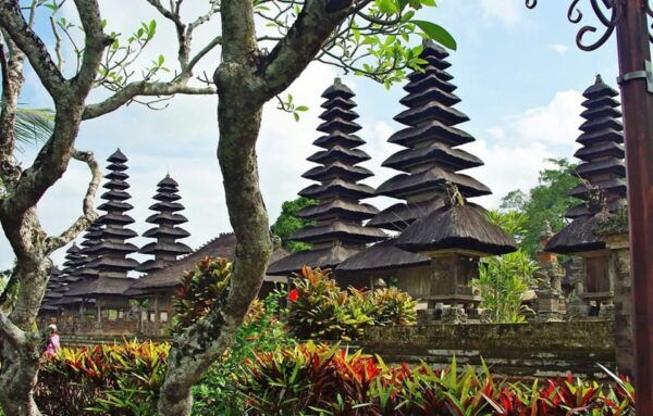 Bali : Tanah Lot Temple Tour With Sunset Dinner - Customer Feedback