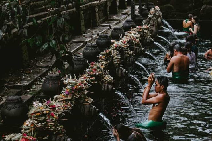 Bali: Tanah Lot, Ubud, and Waterfall Private Day Tour - Itinerary Highlights