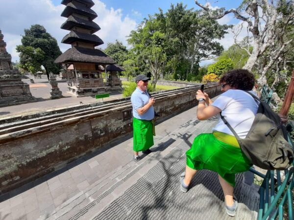 Bali: The Most Iconic Temple of Ulun Danu Beratan - Tips for Travelers