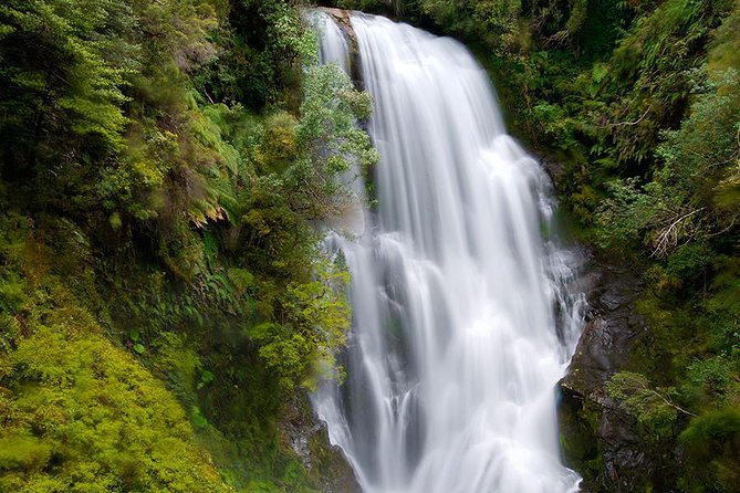 Bali Tour: Special Waterfall, Water Park - Overview of Bali Waterfall Tour