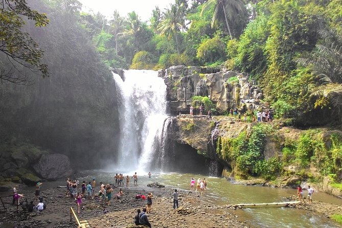 Bali Traditional Dance, Waterfall and Hindu Temple With Lunch - Traditional Barong Dance Experience