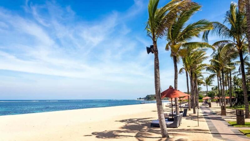 Bali: Turtle Conservation, Beach and Uluwatu Tour - Discovering GWK Cultural Park: Art, History, and Iconic Statues