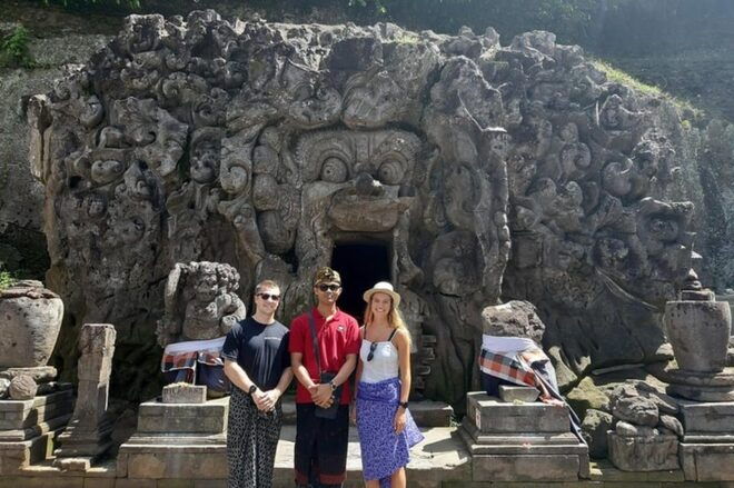 Bali: Ubud Private Tour With Monkey Sanctuary & Waterfall - Tegalalang Rice Terrace