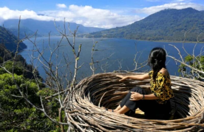 Bali: Ulun Danu Beratan Temple, Waterfall & lake view tour - Transportation & Group Size