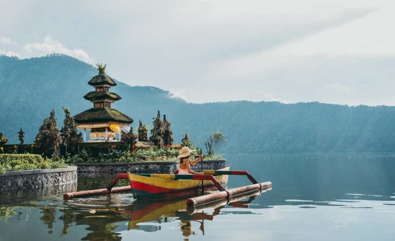 Bali: Ulun Danu Temple, Gitgit Waterfall & Lovina Beach Tour - Good To Know