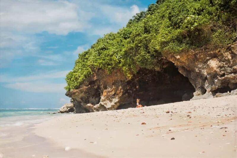 Bali: Uluwatu Beaches Tour with Padang Padang and Suluban - Good To Know