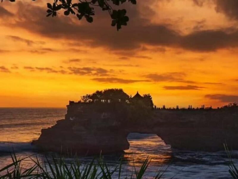 Bali UNESCO Trip : Ulundanu, Taman ayun & Tanah lot Temple - The Logistics and Experience
