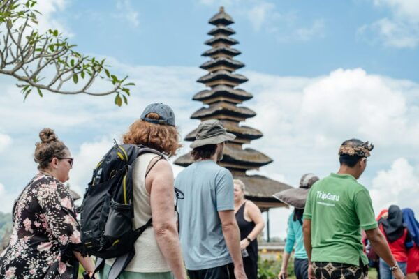 Bali: UNESCO World Heritage Sites Small Group Tour - Lake Bratan: Home to Pura Ulun Danu Bratan