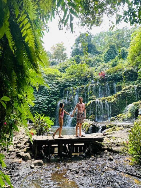 Bali: Waterfall in the forest & twin lake view tour - Visiting Leke Leke Waterfall
