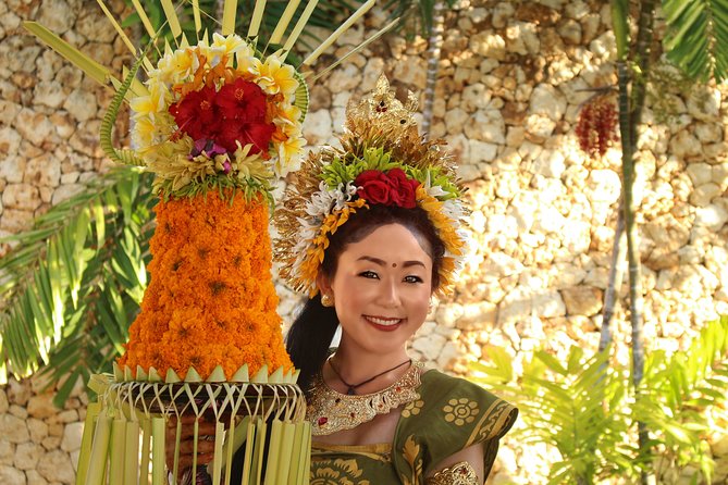 Balinese Traditional Costume - Elements of Balinese Traditional Attire