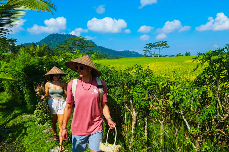 Balinese Vegan Cooking Class in East Bali with Garden Tour - Who should book this class?