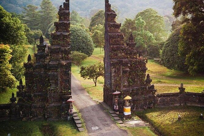 Bali's Magic: Ulun Danu Bratan,Leke Leke,Jatiluwih,Lahangan Sweet - The Sum Up