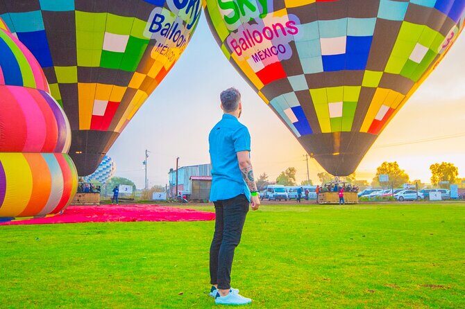 Balloon adventure: transfer+breakfast in the cave+guided pyramids - Exploring Teotihuacan: Guided Tour of the Pyramids