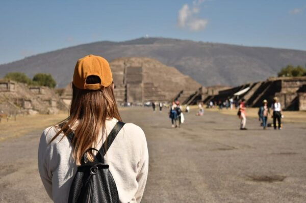 Balloon Flight, Breakfast, Archaeological Zone and Transport - Guided Archeological Tour