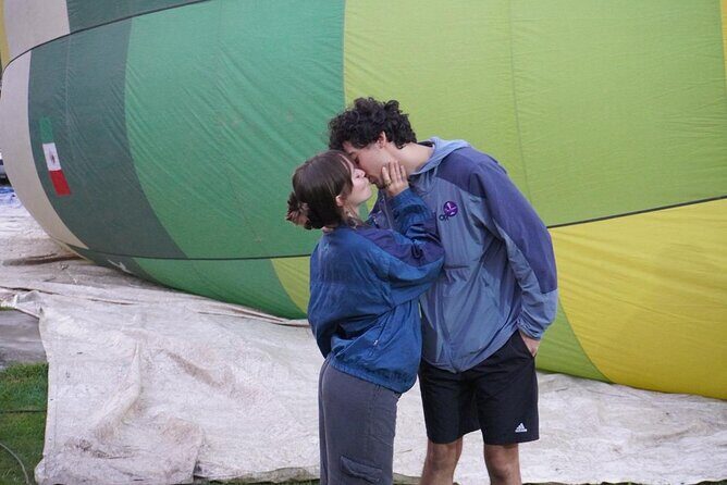 Balloon Flight + Breakfast in cave + Pick-up in Cdmx (Optional) - FAQ