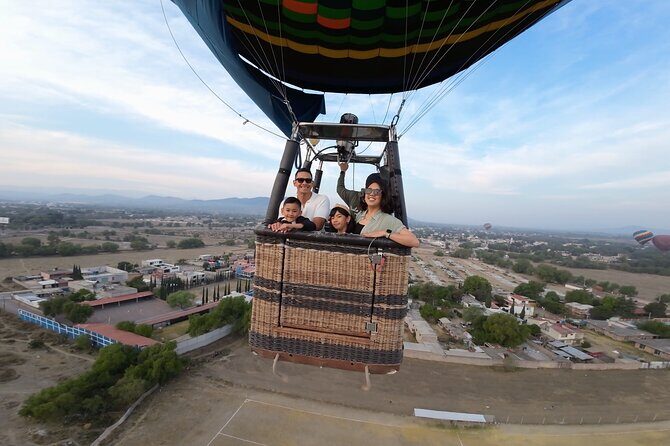 Balloon flight over Teotihuacan + Breakfast in Cueva + Transportation - Insights from Reviewers