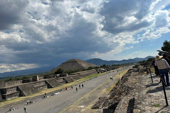 Balloon Flight over Teotihuacan with Breakfast - Good To Know