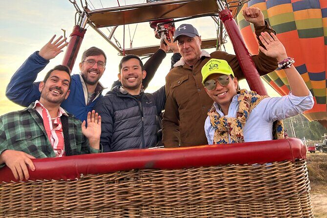 Balloon Flight with Breakfast in Cave and Round Trip CDMX - Exploring the Pyramids (Optional)