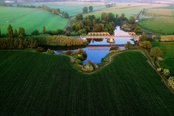 Balloon Ride With Complimentary Drink From Coruche - End Point and Meeting Point