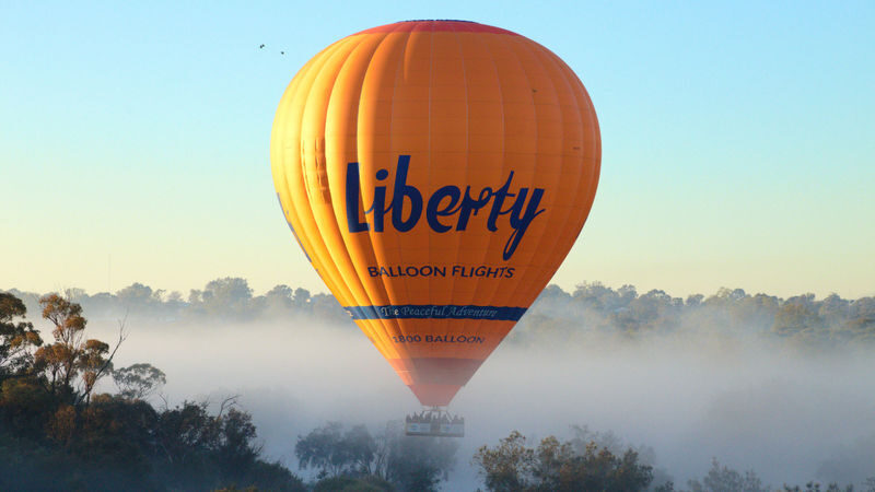 Ballooning in Avon Valley (Inc transport from Perth and Breakfast) - Sunrise above the Avon River and farmland