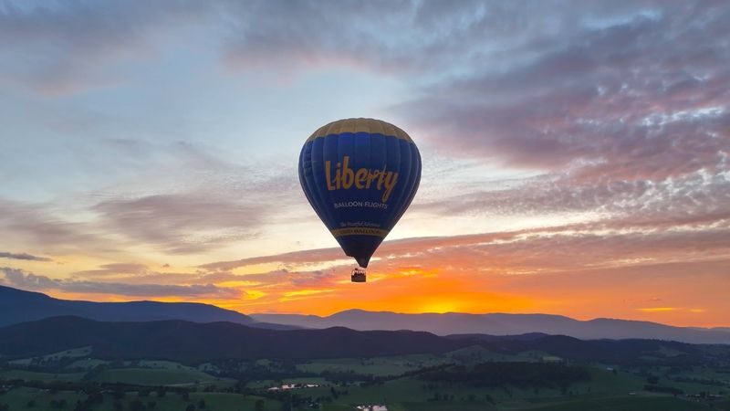 Ballooning in Yarra Valley includes Breakfast - Breakfast after landing