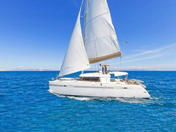 Balos & Gramvousa Private Luxury Catamaran Cruise With Meal - Equipment and Entertainment