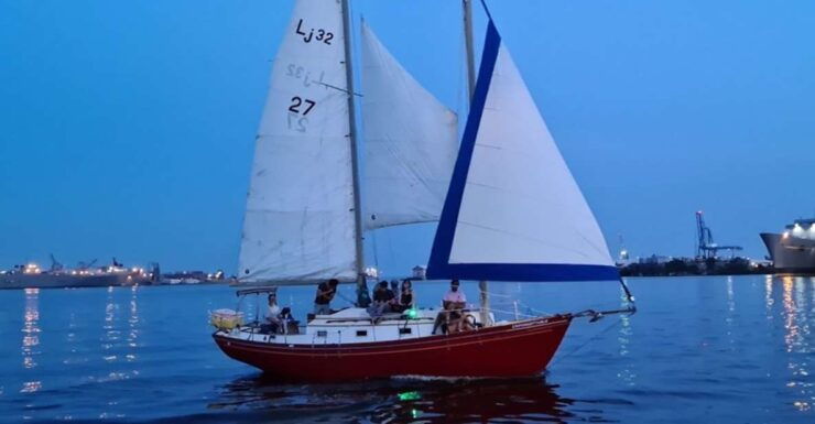 Baltimore: Inner Harbor Moonlight Cruise on a Classic Ship - Experience Highlights
