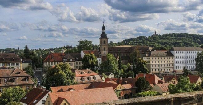 Bamberg: Private Christmas Market Tour - Soak up the Festive Ambiance at Maxplatz Square
