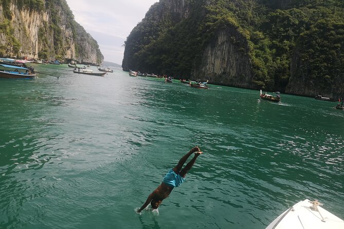 Bamboo & Phi Phi Island by Speedboat Premium Daytrip Including National Park Fee - Wildlife Encounters