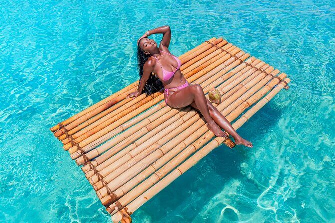 Bamboo Raft Photoshoot + FREE Videos, Shots and Cocktails - Who Should Consider This Tour?