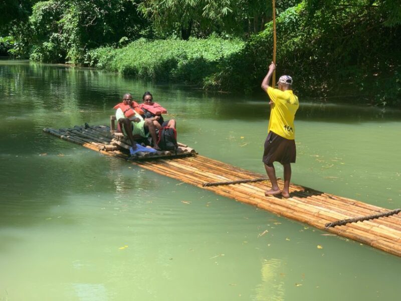 Bamboo rafting with limestone massage and shopping - Discovering the Lethe River Experience