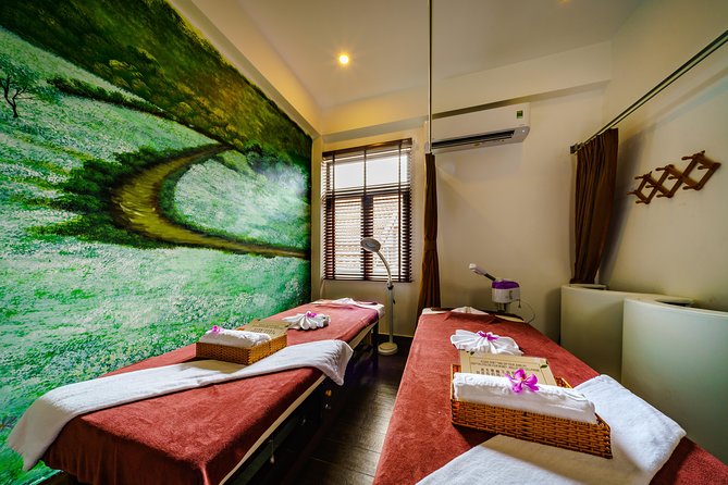 Bamboo Style Massage - Meeting and End Point