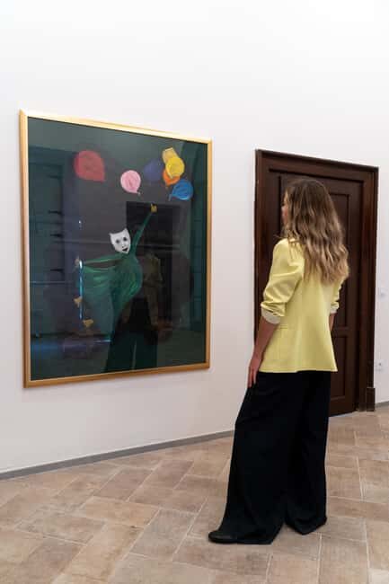 Banac Gallery Entrance with Coffee and Fresh Juice - What is the Banac Gallery Experience?