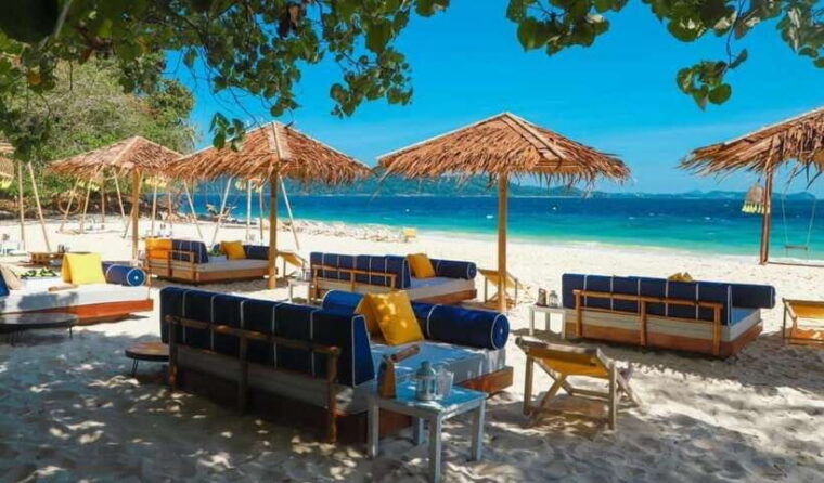 Banana Beach at Koh Hey: Phuket’s Speedboat Paradise - Speedboat Ride and Activities
