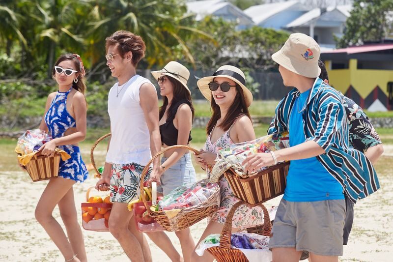 Banana Boat and Seaside Picnic Experience in Port Dickson - What 15 minutes on the banana boat gets you