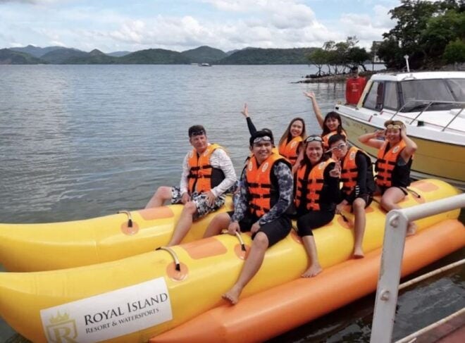 Banana Boat Ride & Clear Kayak Experience in Coron Palawan - Full Description