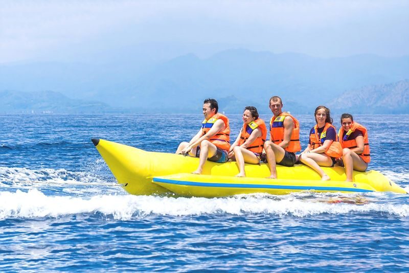 Banana Boat Ride in Boracay - What happens before, during, and after
