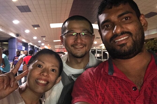 Bandaranayake International Airport (CMB) to Any Hotel in Negombo Drop Off - Assistance and Support Available