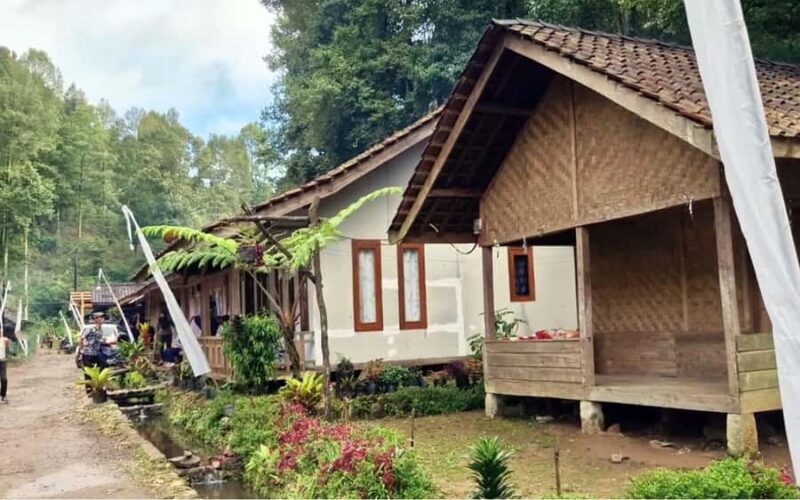 Bandung: 2-Day Village Stay, Waterfall, Crater & Hot Springs - Good To Know